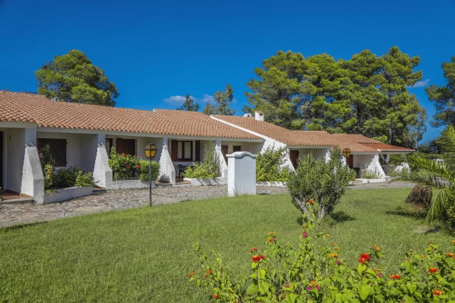فندق Nicolaus Club Li Cucutti Agrustos المظهر الخارجي الصورة