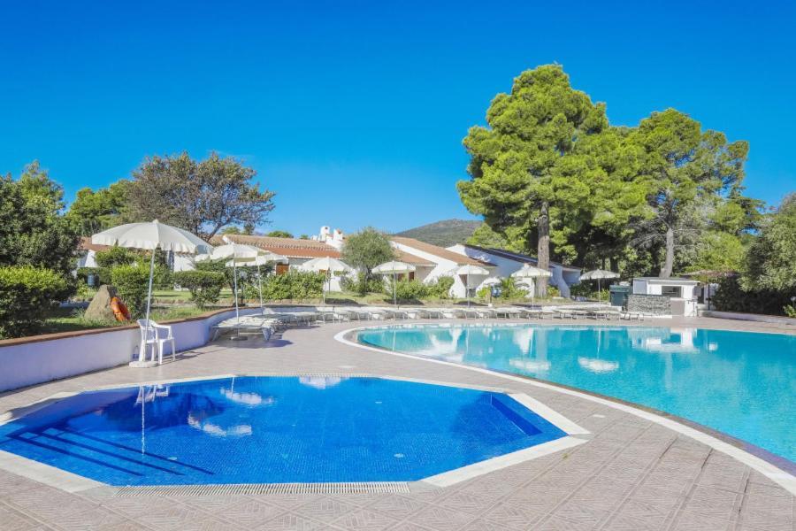 فندق Nicolaus Club Li Cucutti Agrustos المظهر الخارجي الصورة