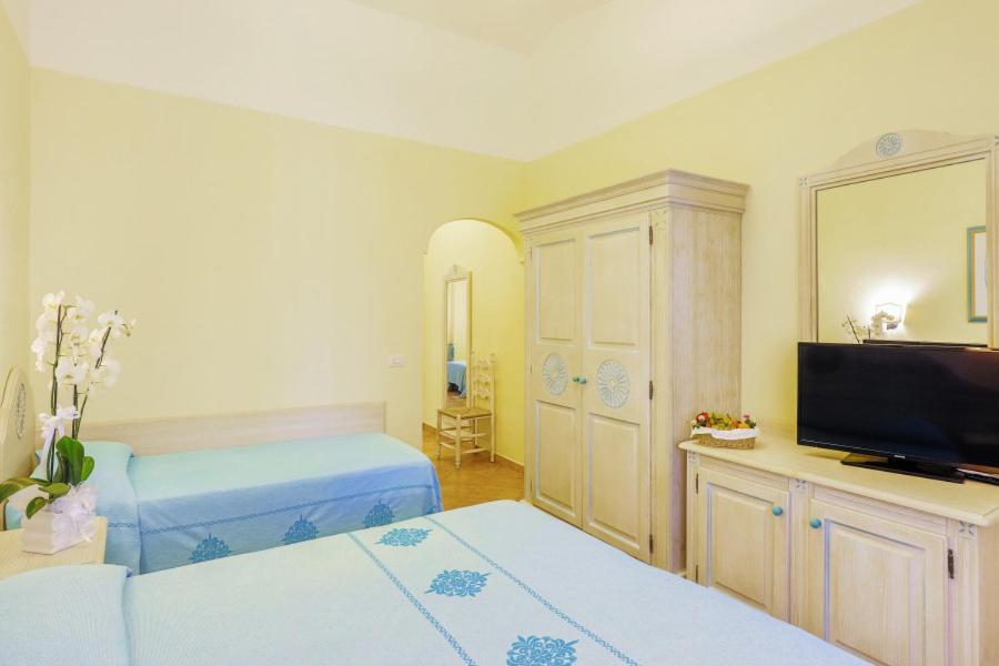 فندق Nicolaus Club Li Cucutti Agrustos المظهر الخارجي الصورة